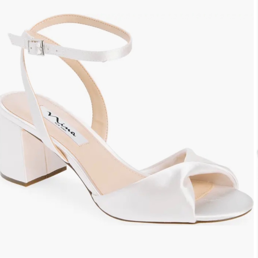 Brand New Nina Ivory Heels - Size 8